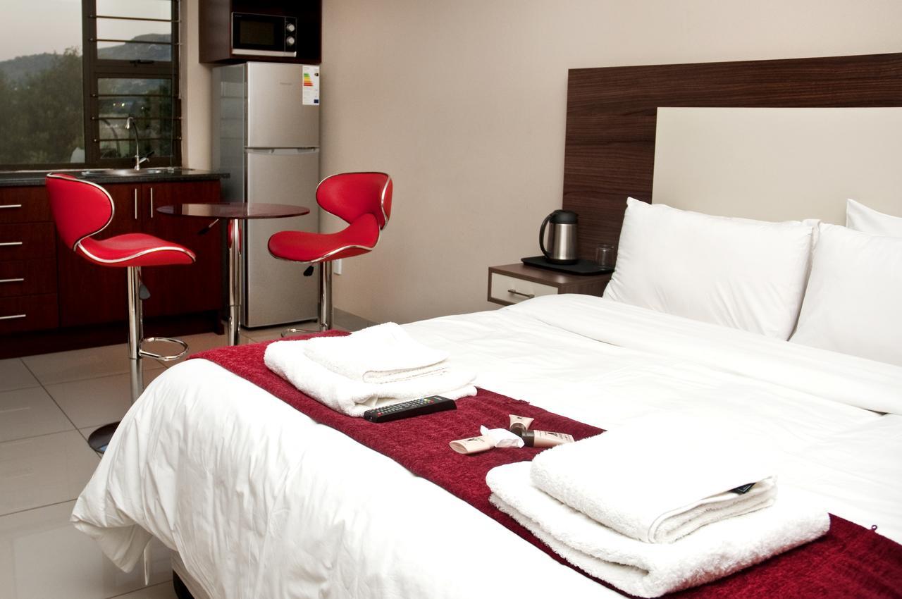 Eagle Nest Luxury Accommodation Roodepoort Extérieur photo