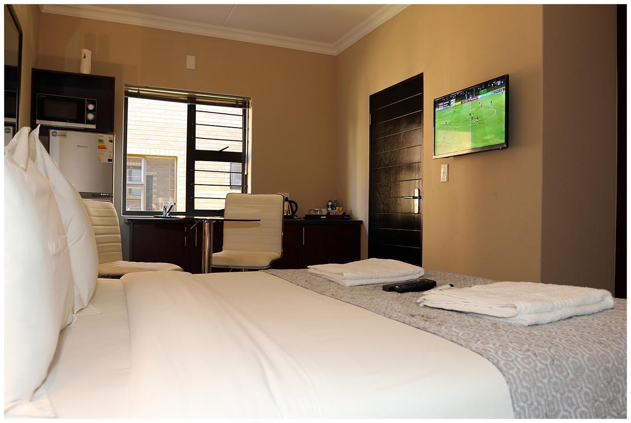 Eagle Nest Luxury Accommodation Roodepoort Extérieur photo