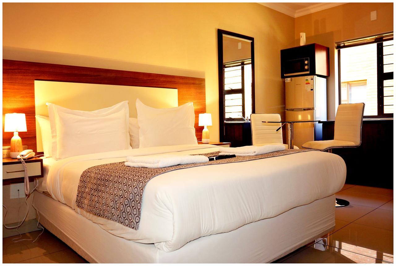 Eagle Nest Luxury Accommodation Roodepoort Extérieur photo