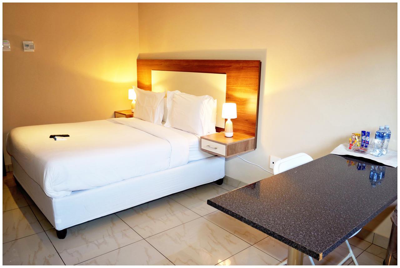 Eagle Nest Luxury Accommodation Roodepoort Extérieur photo